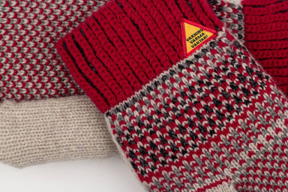 Very warm lined merino wool mittens, design "Dalarna", size Medium