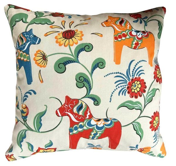 Cushion cover with pattern of Swedish Dala horses - orange