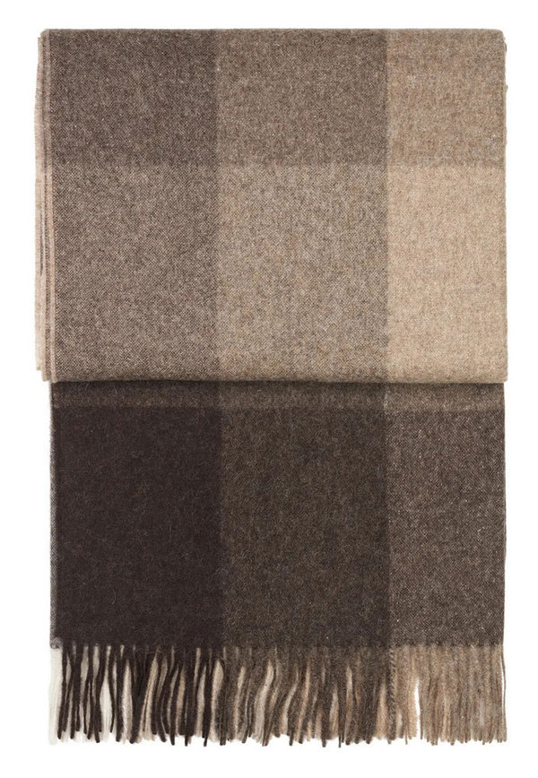 Thin, light throw in alpaca wool; brown checkered